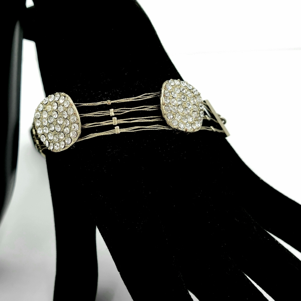 🔴 Silver Thread Rhinestone Demi-parure - Picture 9 of 16